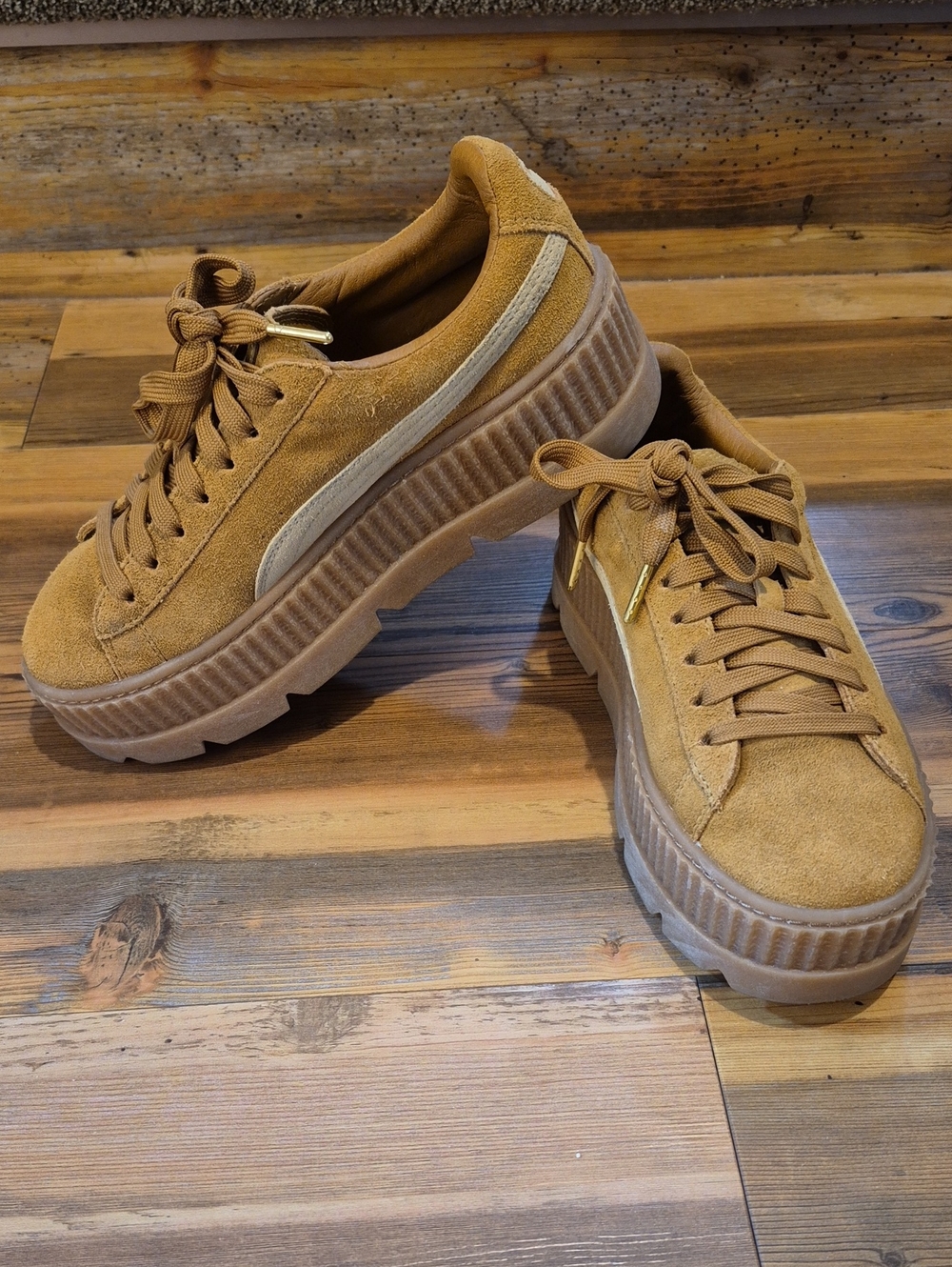 PUMA X FENTY BY RIHANNA Cleated Creeper Womens Suede Chunky Platform Sneaker